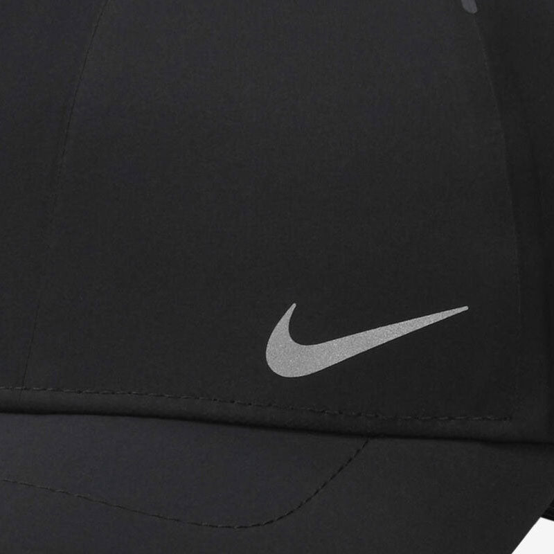 NIKE Storm-FIT ADV Club Men's Cap (Black)