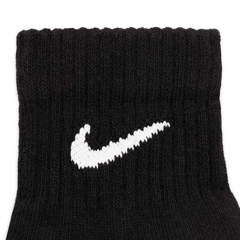 NIKE Everyday Lightweight Training 3-Pack Ankle Socks (Black/White)