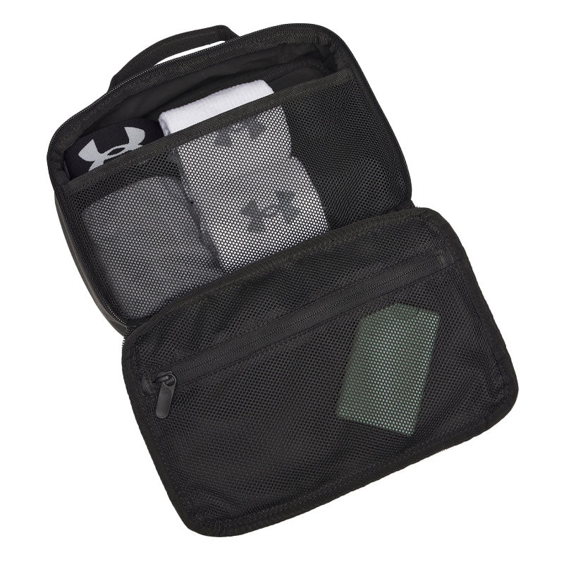 UNDER ARMOUR Hustle Travel Kit (Black)